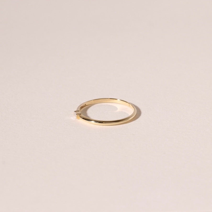 Diamond Baguette Prong Ring
