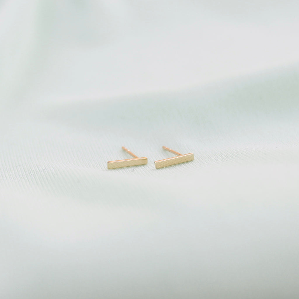 Line Stud Earrings - LETRÉM