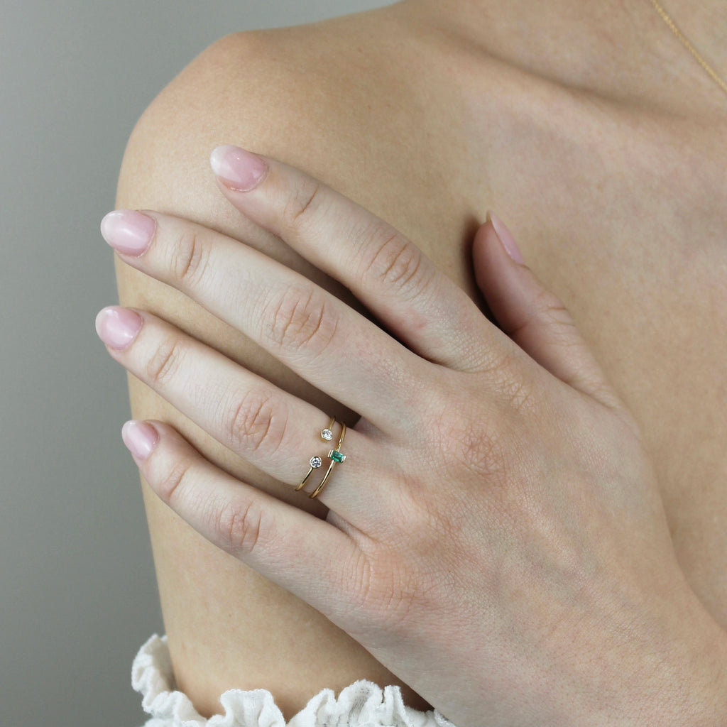 Green Emerald Baguette Ring - LETRÉM