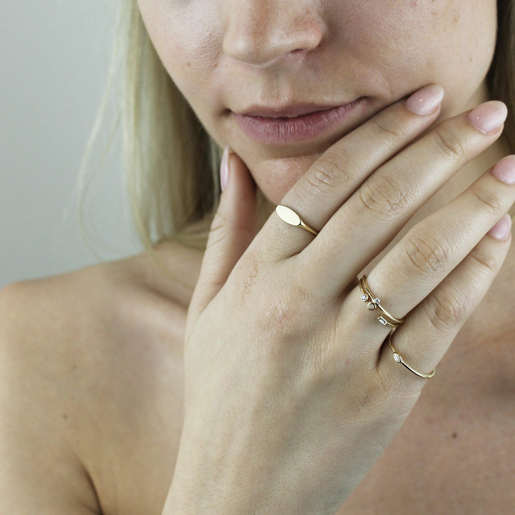 Dainty Diamond/Opal Ring - LETRÉM