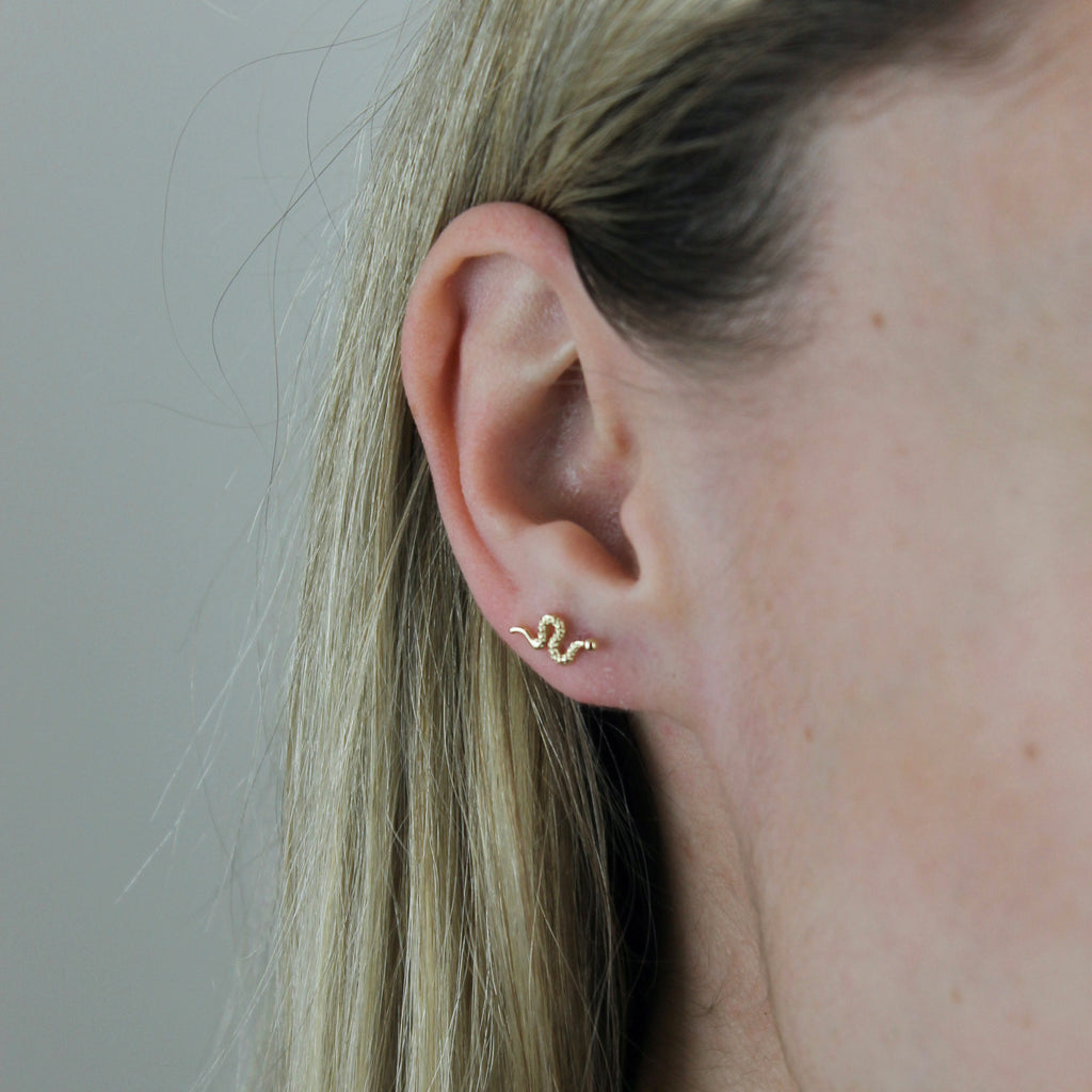 Gold Snake Studs - LETRÉM