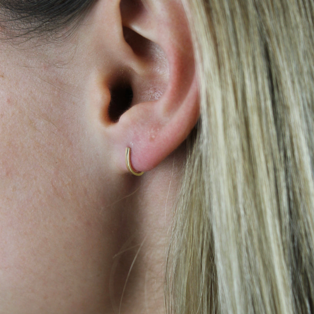 Half Hoop Stud Earrings - LETRÉM