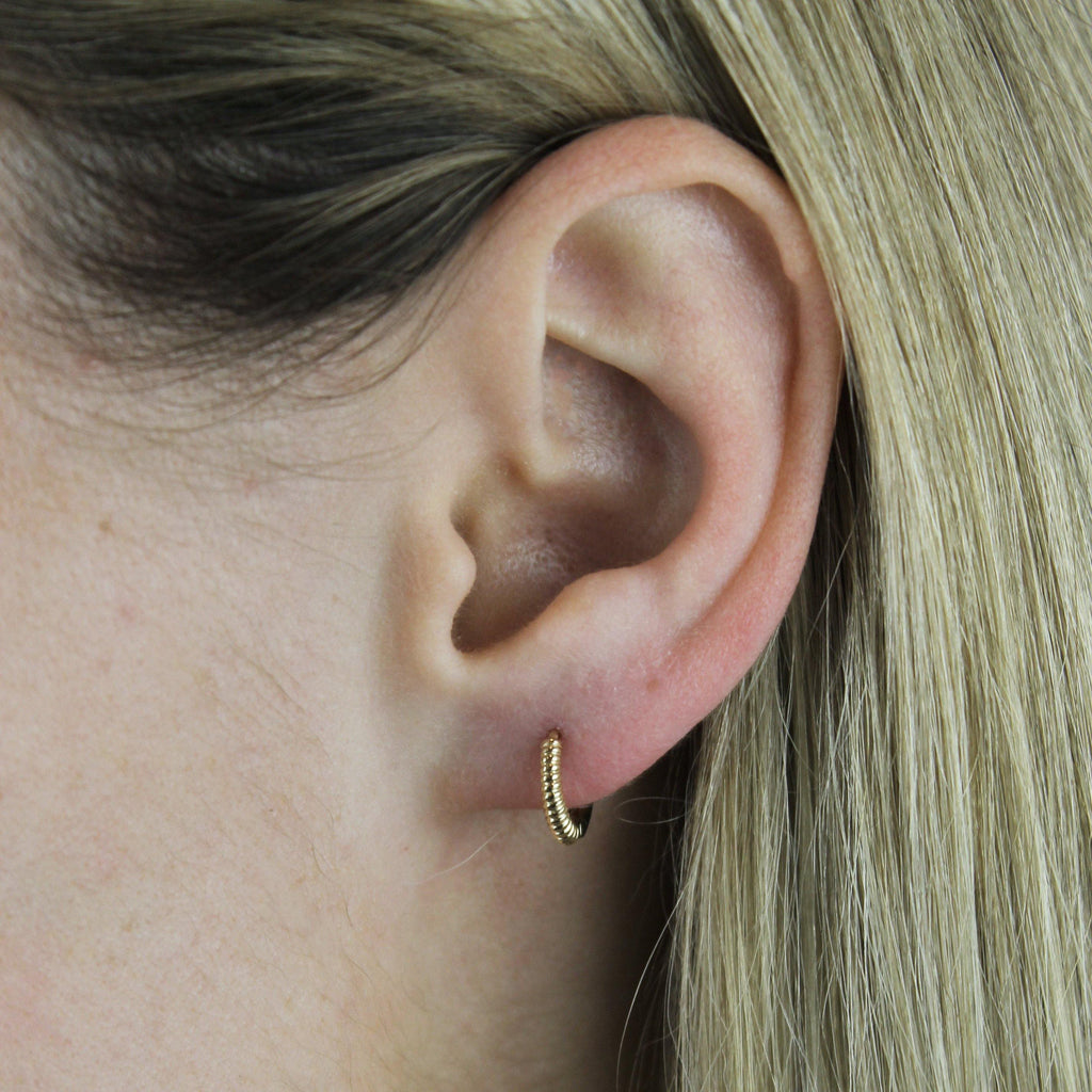 Beaded Huggie Hoops - LETRÉM
