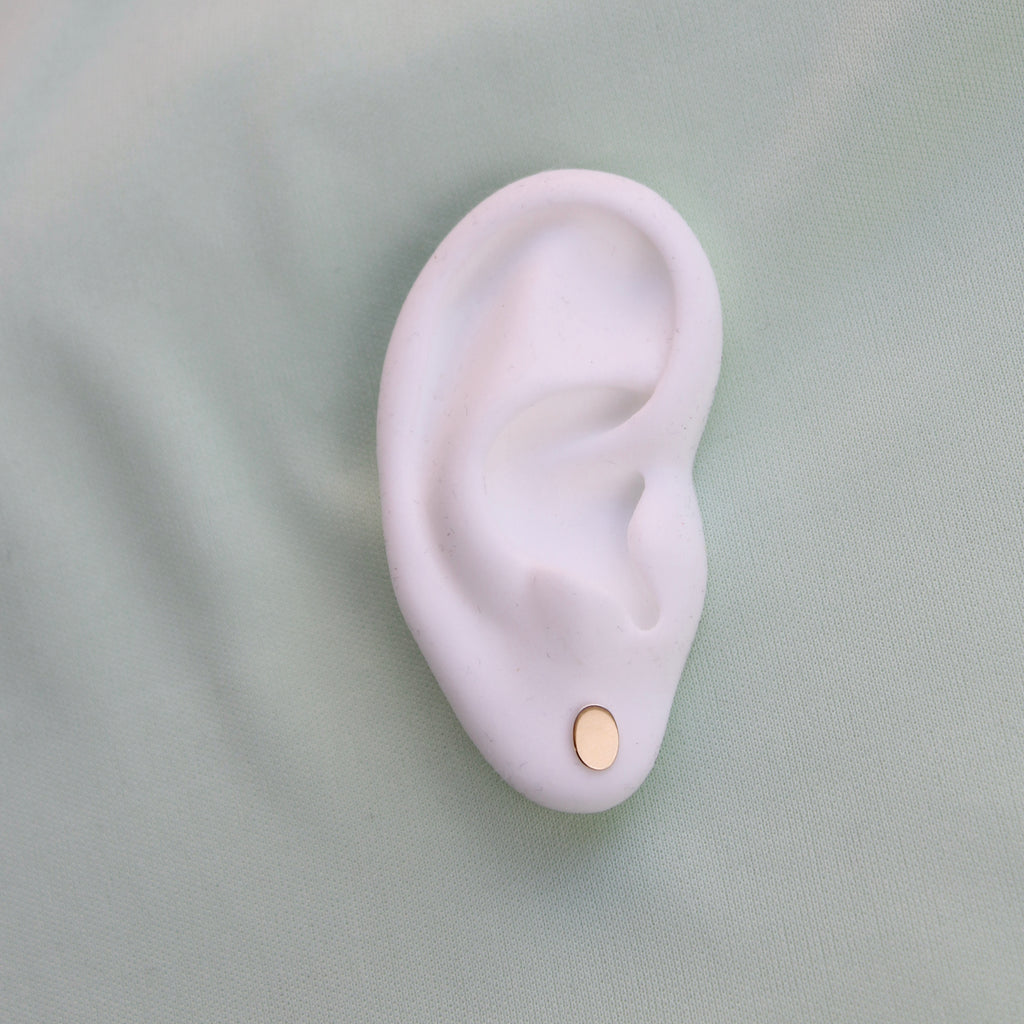 Oval Disk Stud Earrings - LETRÉM