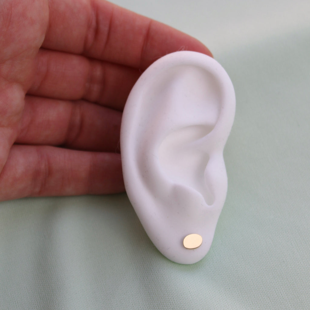 Oval Disk Stud Earrings - LETRÉM