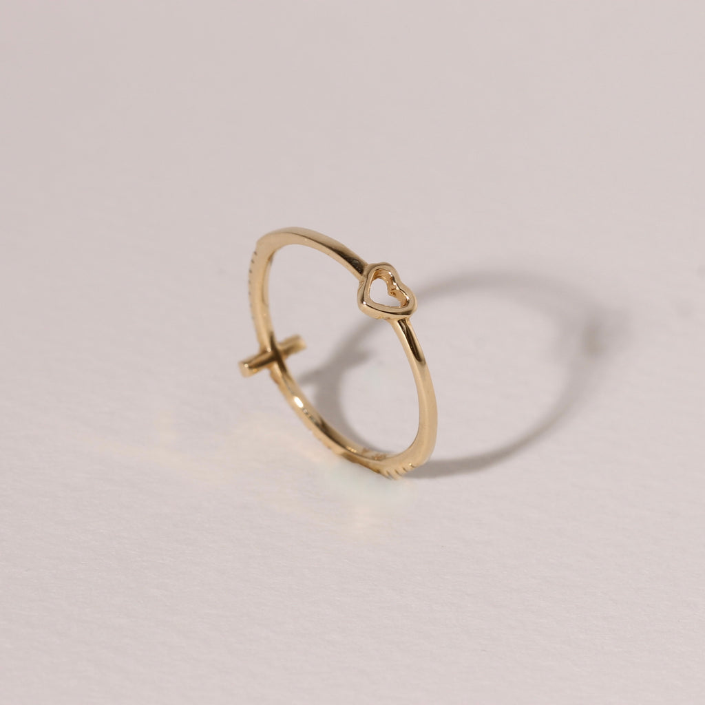 The Diamond Cross Ring with Hidden Heart